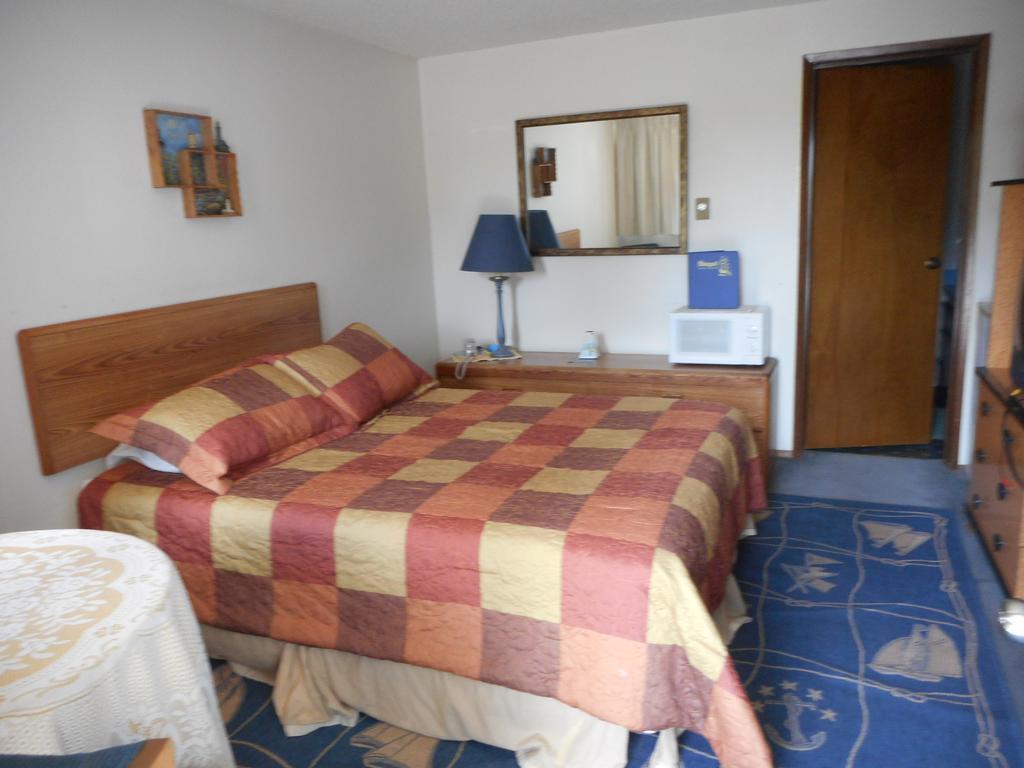 Westwynd Motel Purdy Szoba fotó